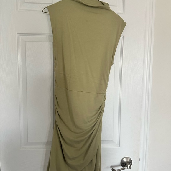 Aritzia Boulevard Dress! Never worn. - Picture 2 of 2